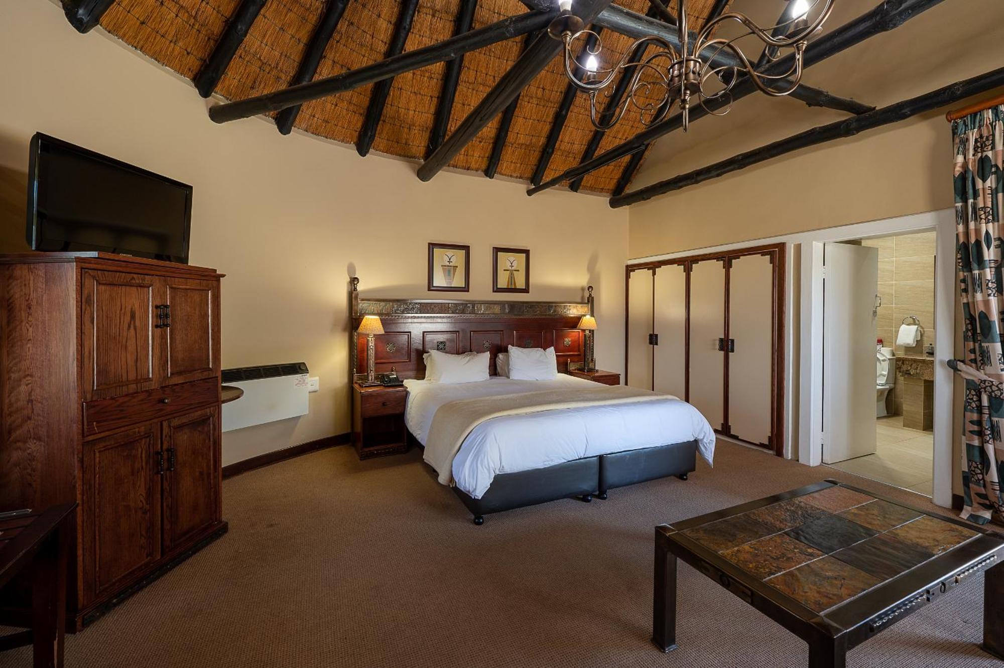 Cathedral Peak Hotel Winterton Room photo